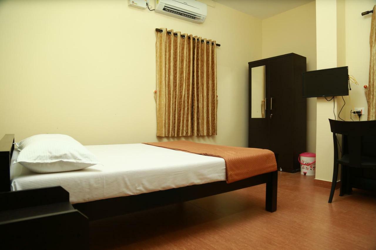 Krupa Residency Kanjirapalli Exterior foto