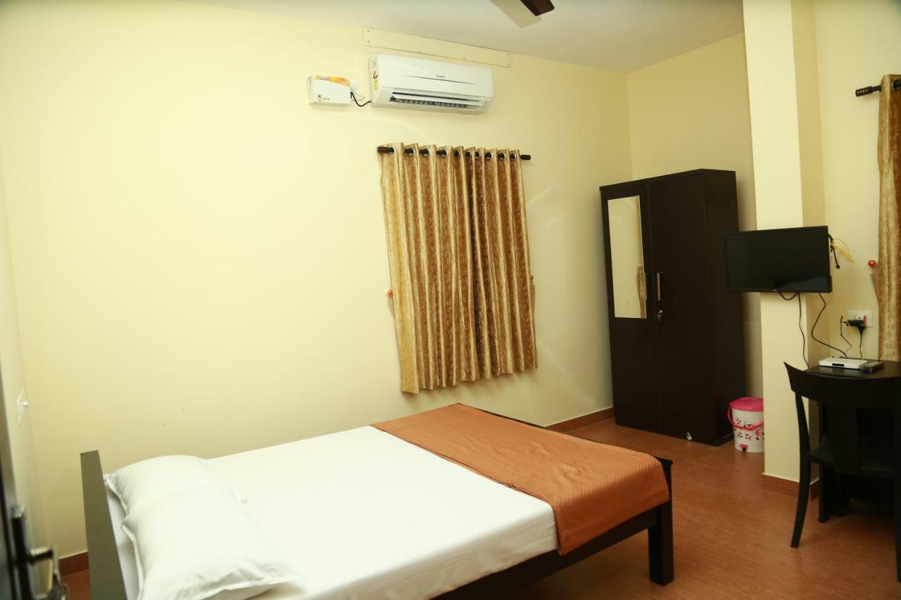 Krupa Residency Kanjirapalli Exterior foto