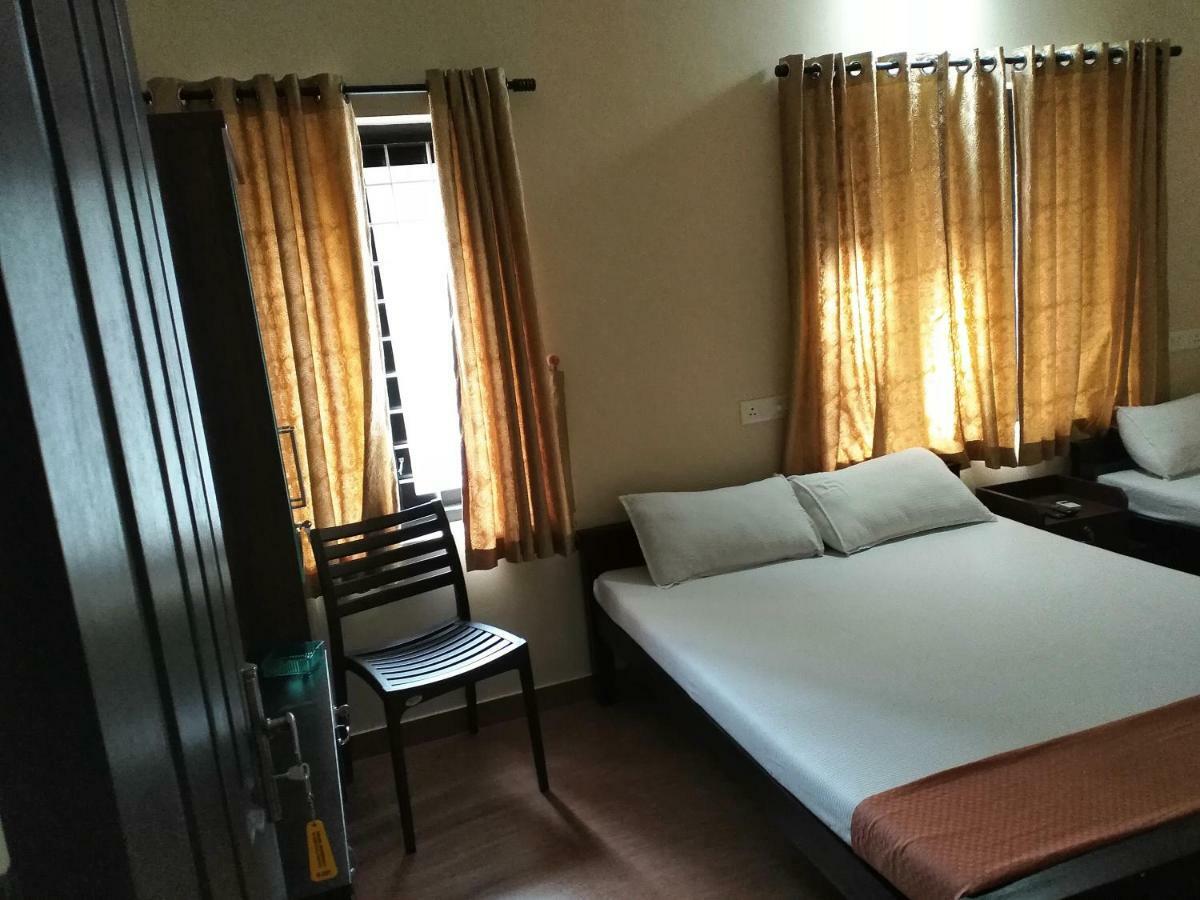 Krupa Residency Kanjirapalli Exterior foto